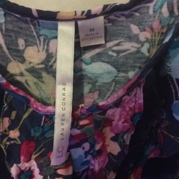 LC Floral spaghetti strapped tank top. - Picture 4 of 4